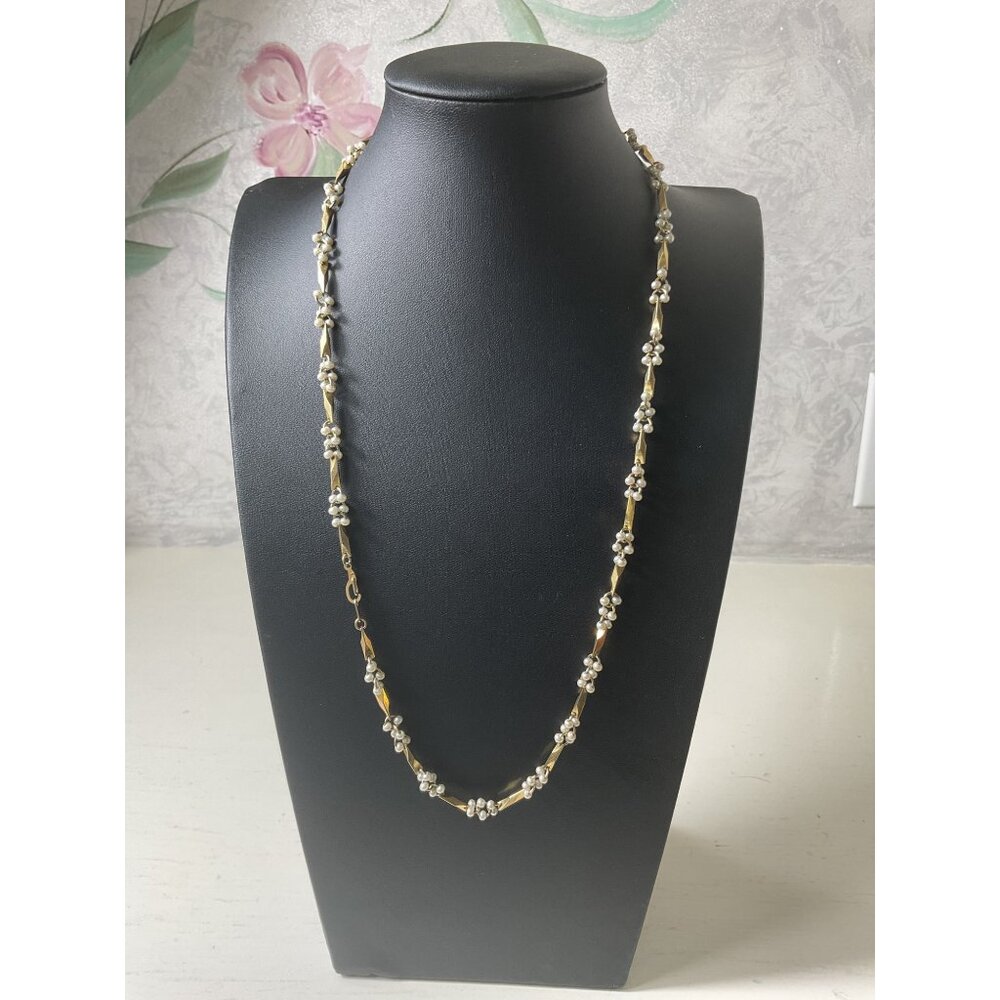 Vintage Gold-Tone Necklace With Faux Pearl Cluster Accents Secure Clasp Elegant